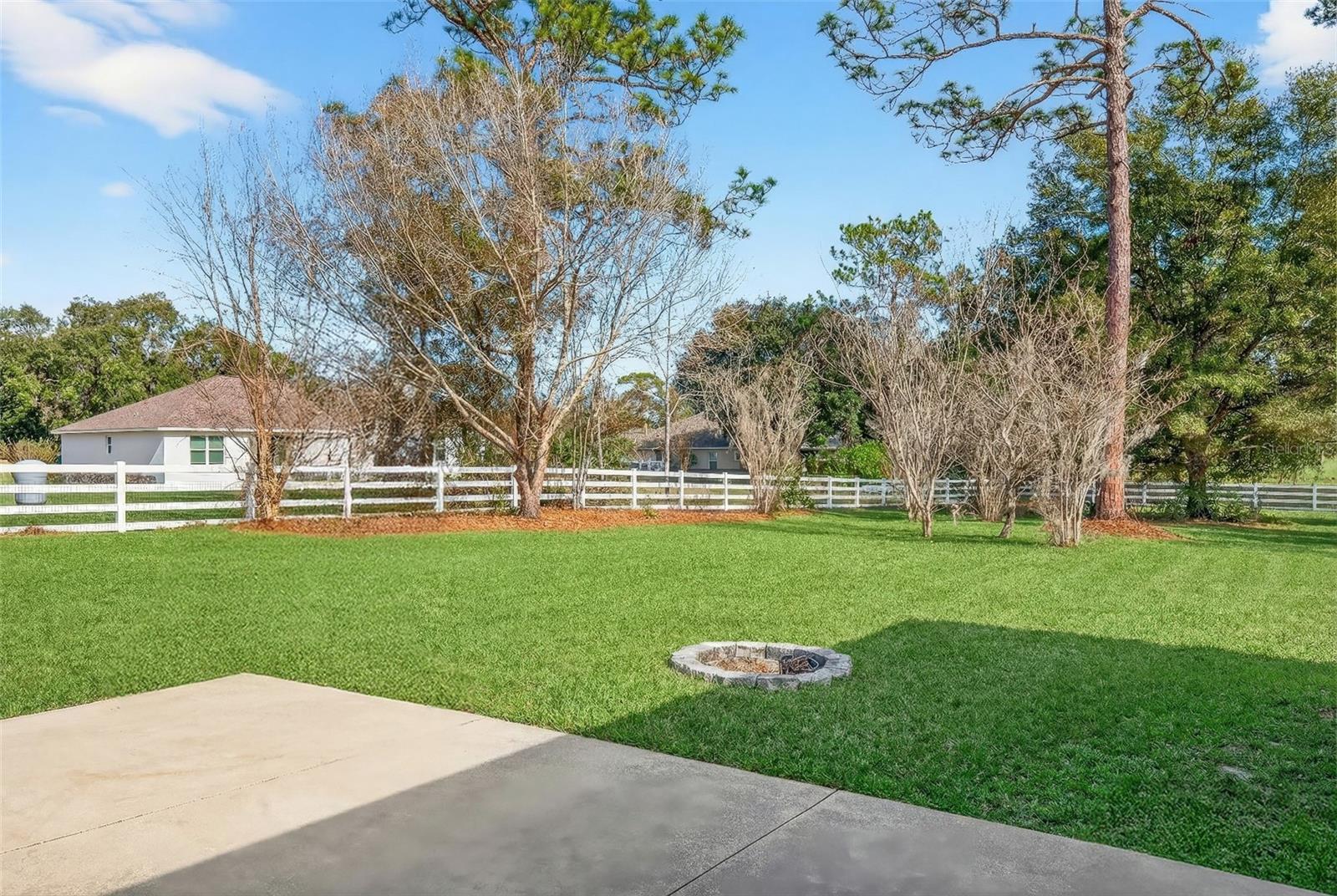 Image 40 of 44 For 5940 57th Loop