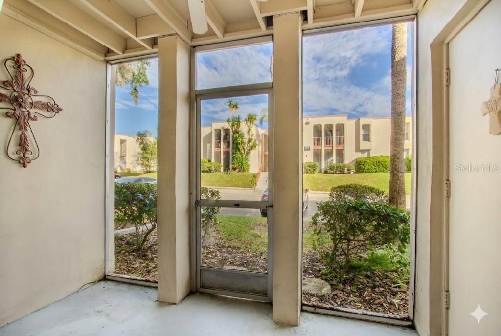 Image 11 of 14 For 518 Orange 12