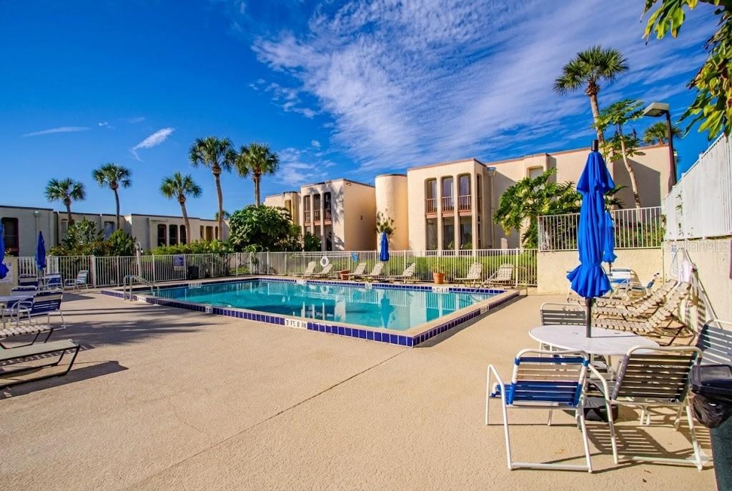 Image 12 of 14 For 518 Orange 12