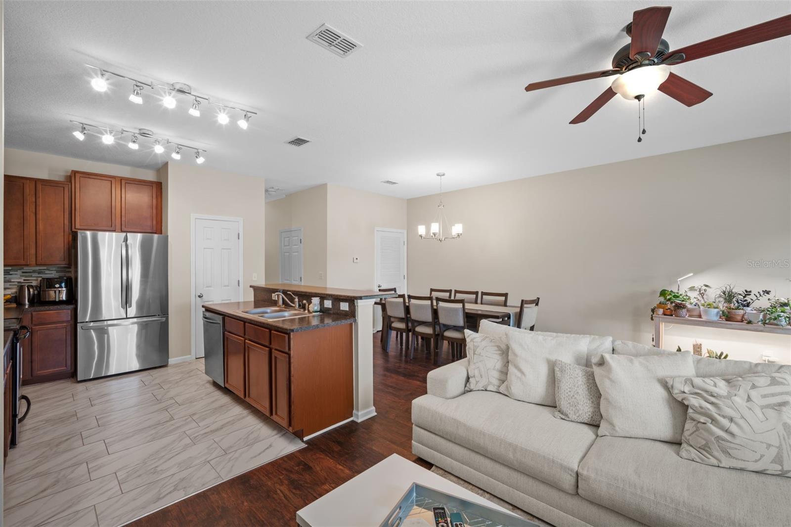 Image 15 of 53 For 2550 Revolution Street 104