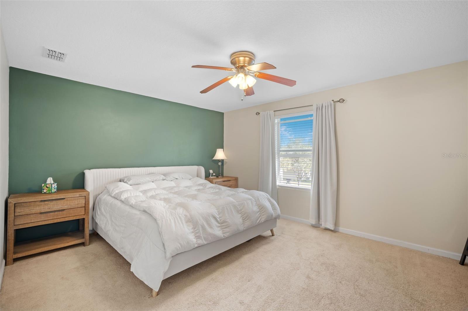 Image 22 of 53 For 2550 Revolution Street 104