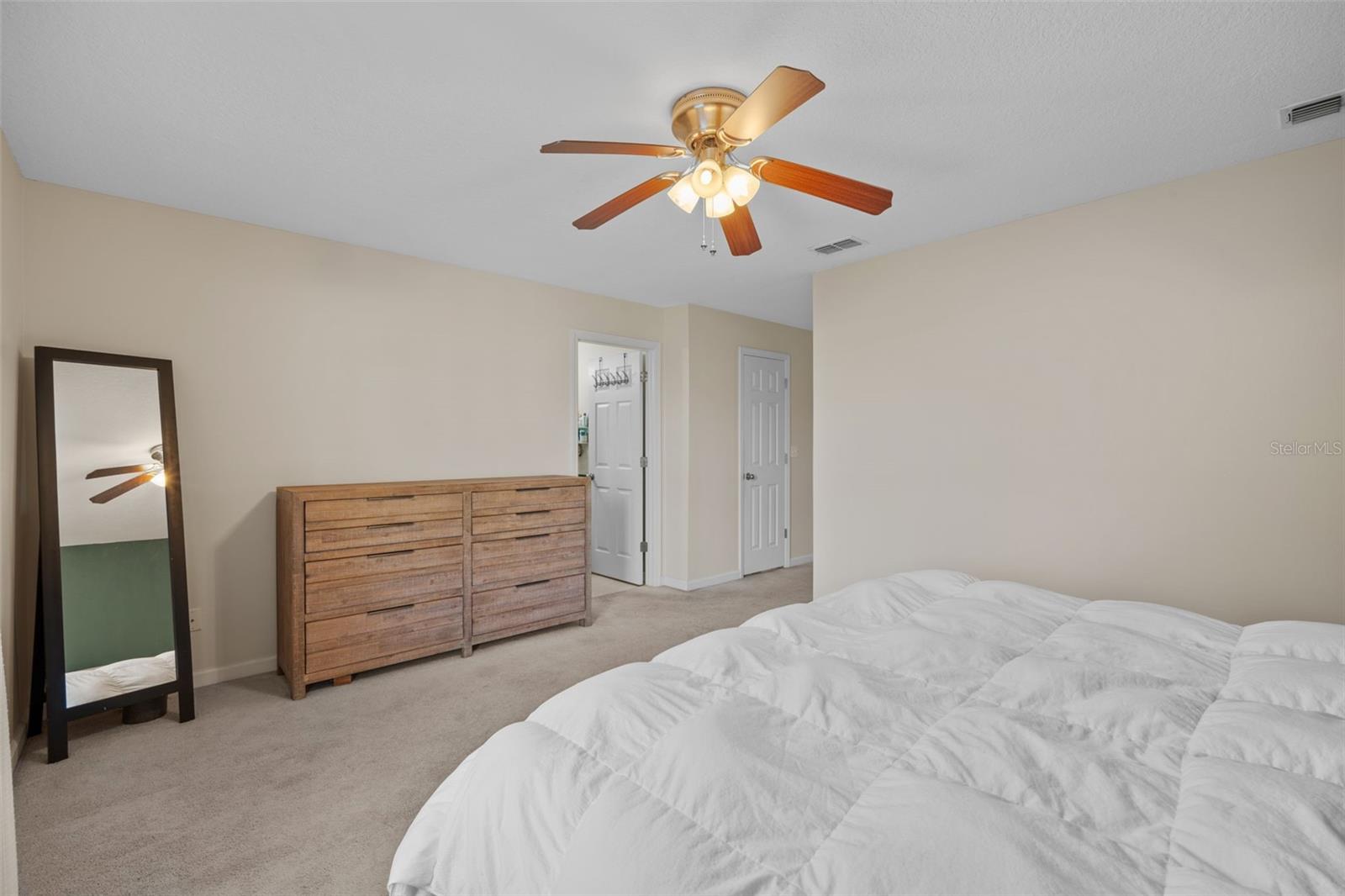 Image 24 of 53 For 2550 Revolution Street 104