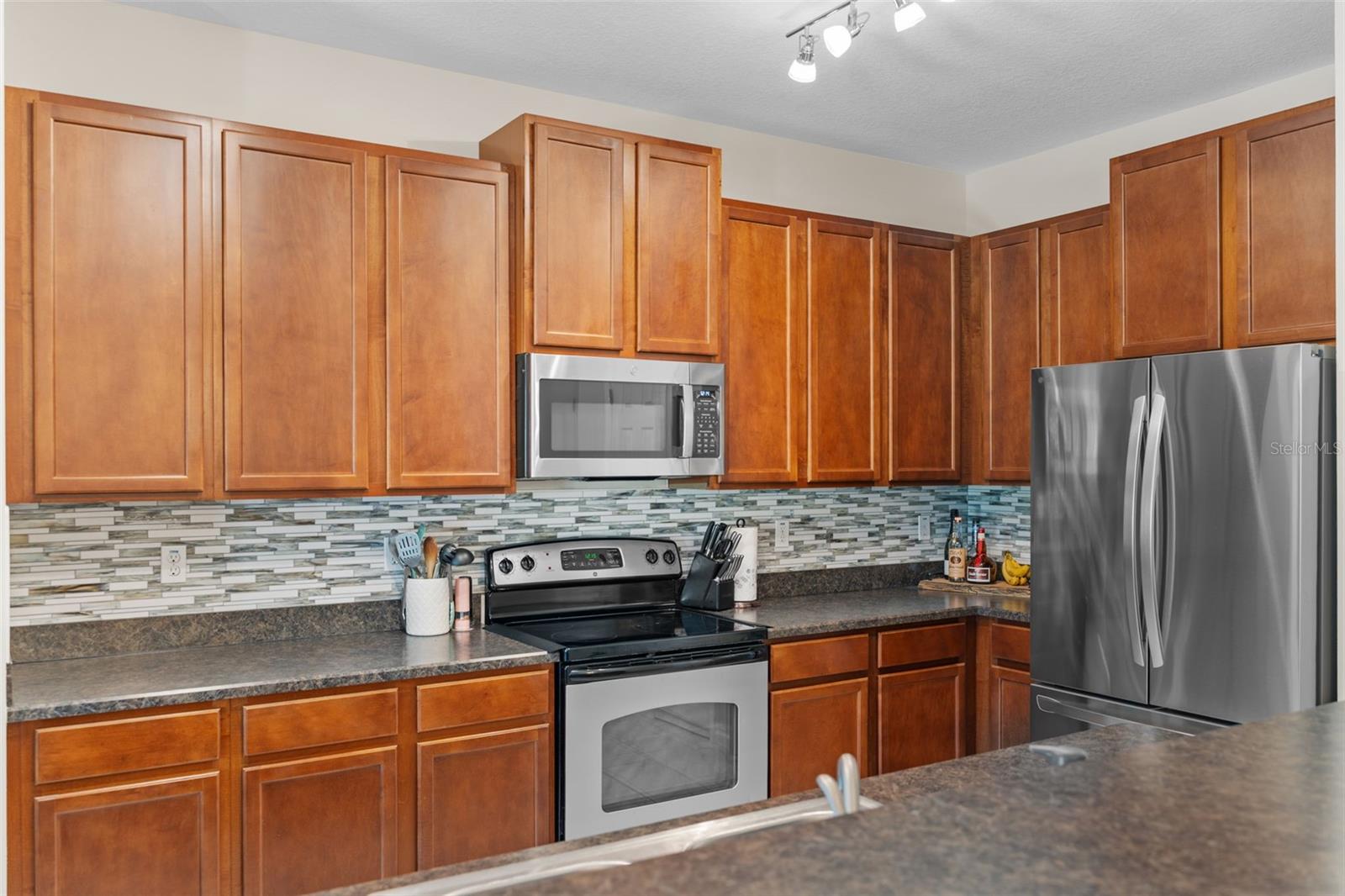 Image 7 of 53 For 2550 Revolution Street 104