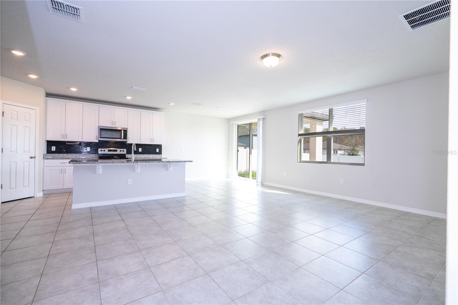 Image 11 of 94 For 632 Vista Villages Boulevard