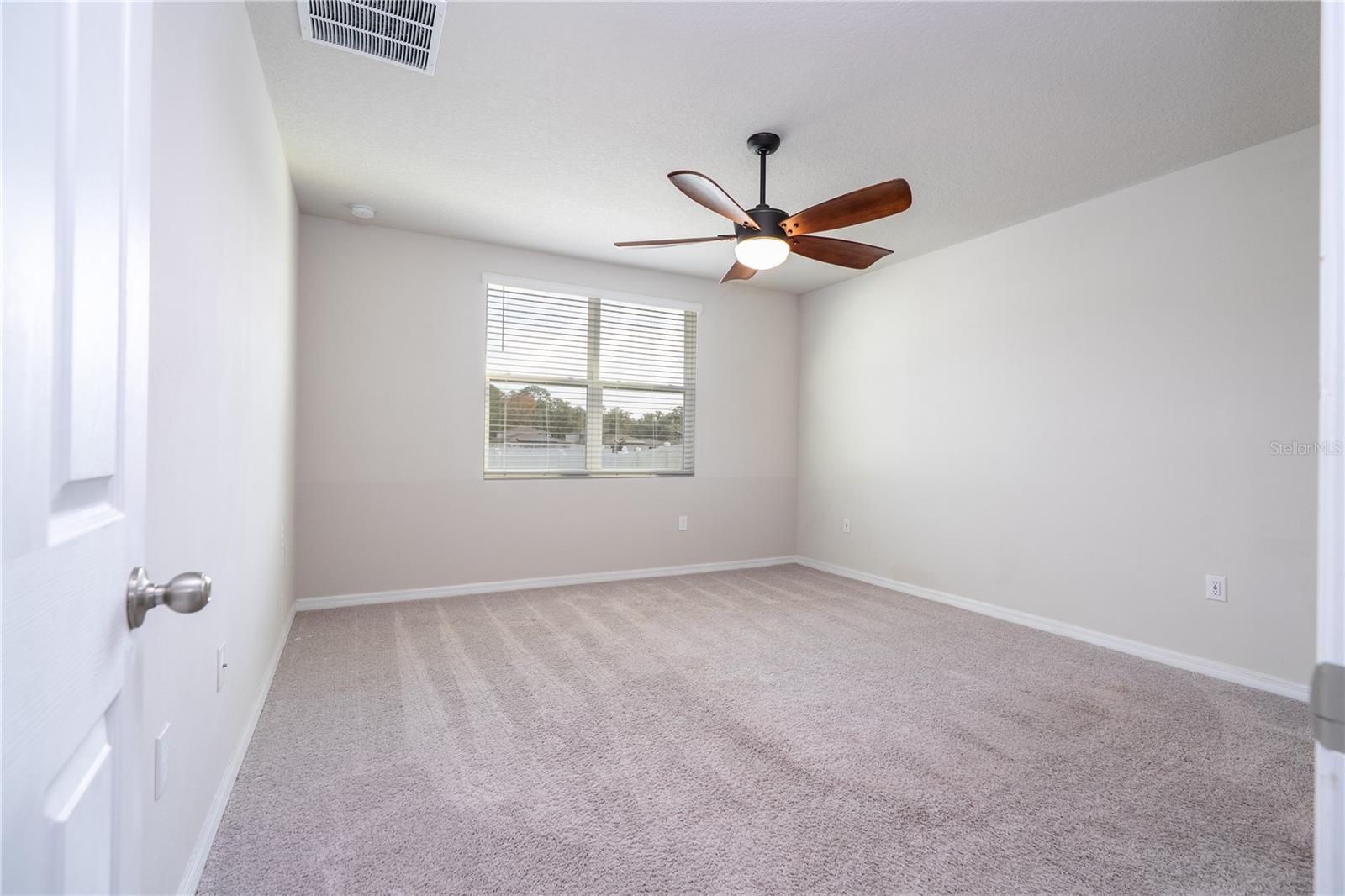 Image 19 of 94 For 632 Vista Villages Boulevard