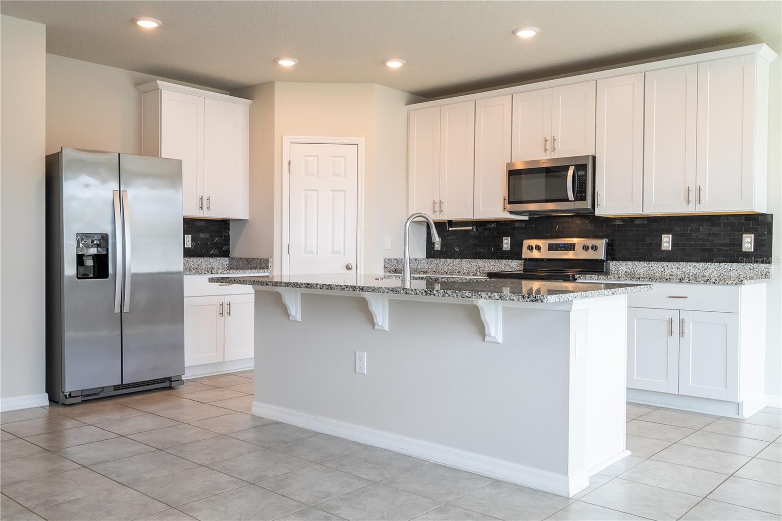 Image 33 of 94 For 632 Vista Villages Boulevard