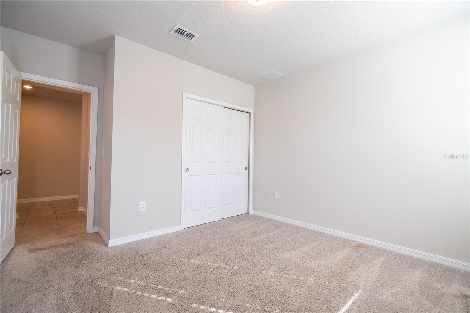 Image 43 of 94 For 632 Vista Villages Boulevard