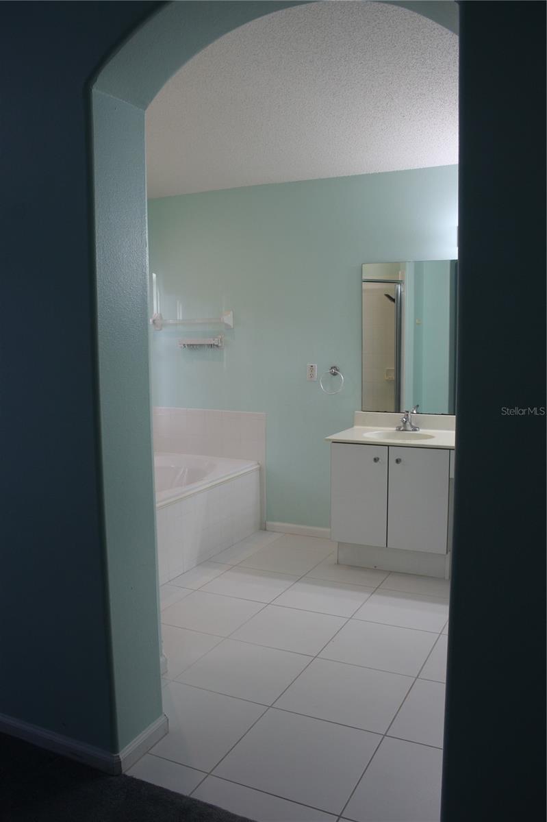 Image 26 of 49 For 15730 Autumn Glen Avenue