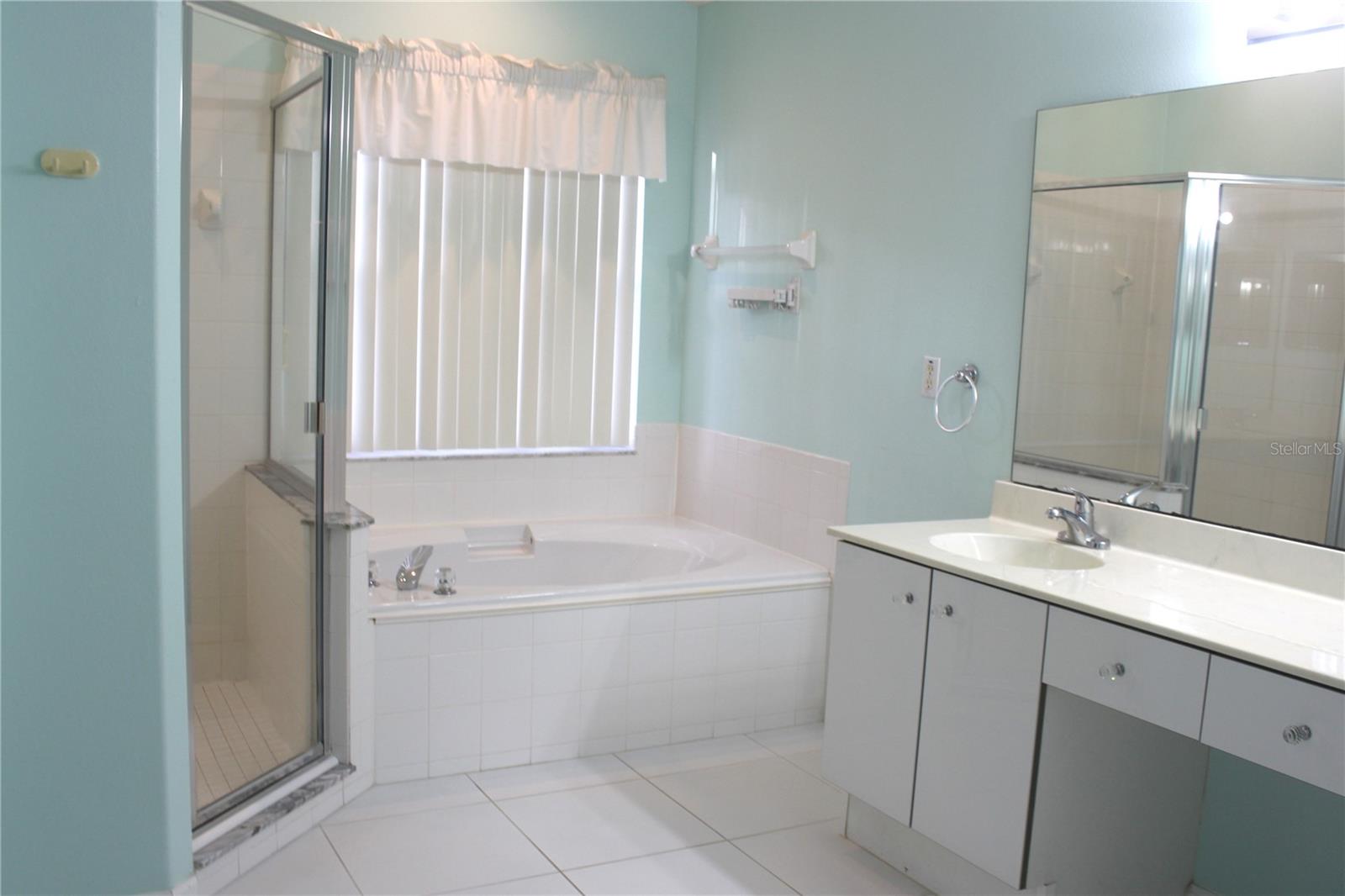 Image 27 of 49 For 15730 Autumn Glen Avenue