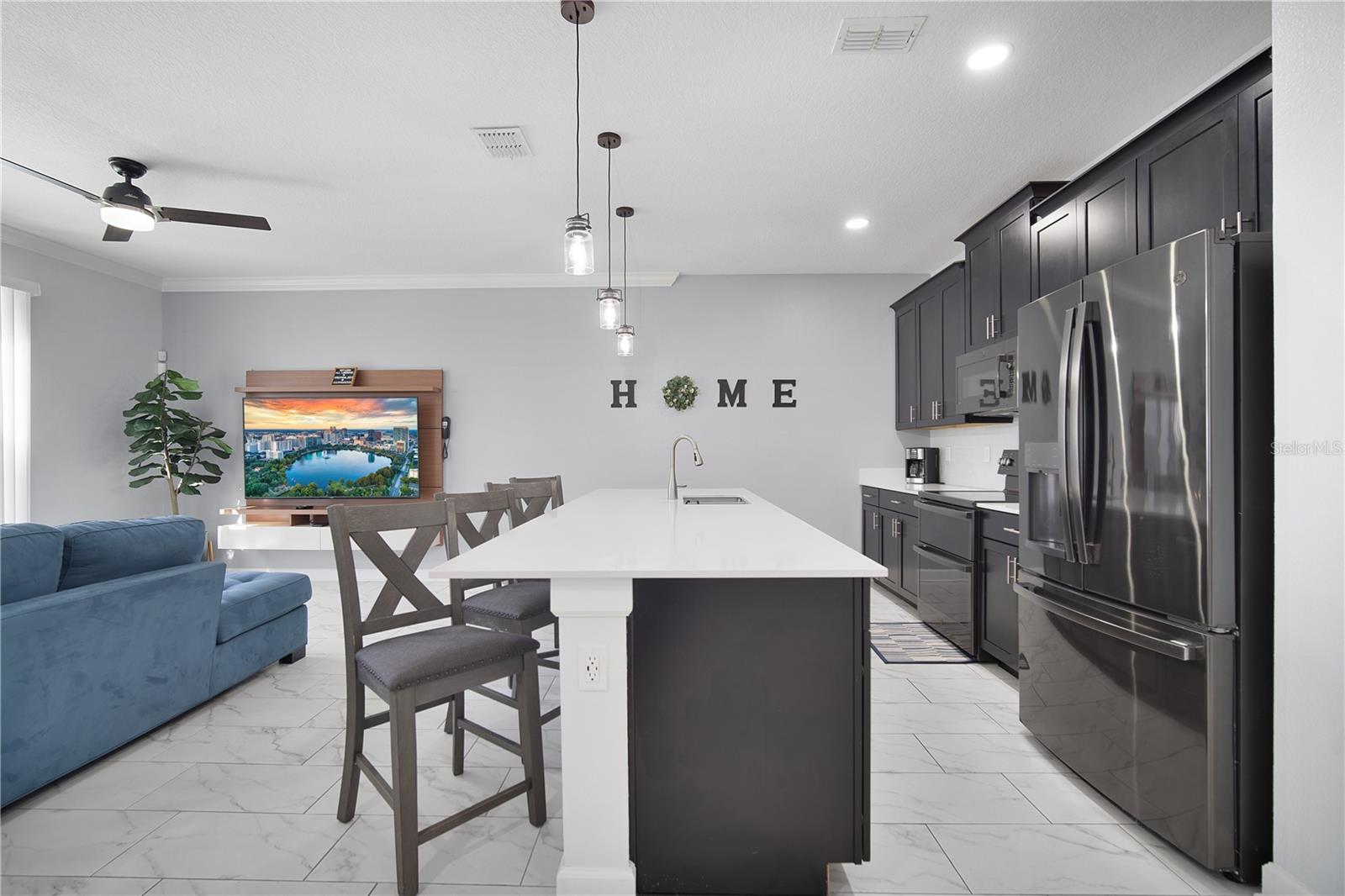 Image 11 of 50 For 1120 Challenge Drive