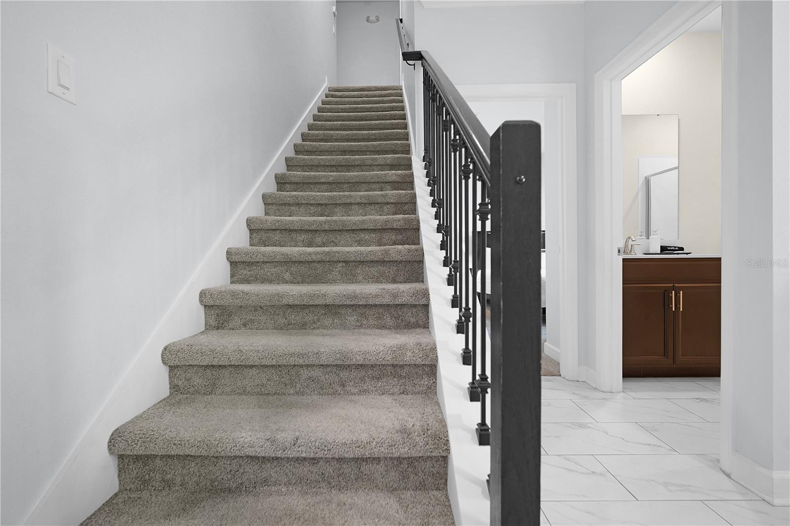 Image 16 of 50 For 1120 Challenge Drive