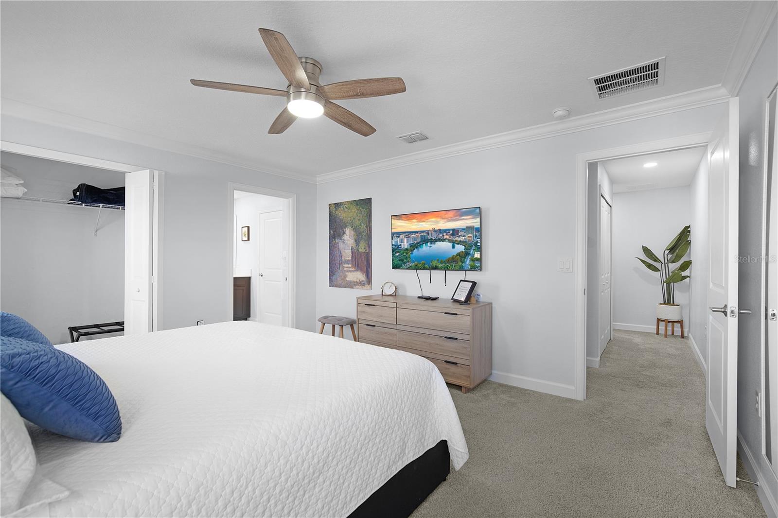 Image 19 of 50 For 1120 Challenge Drive