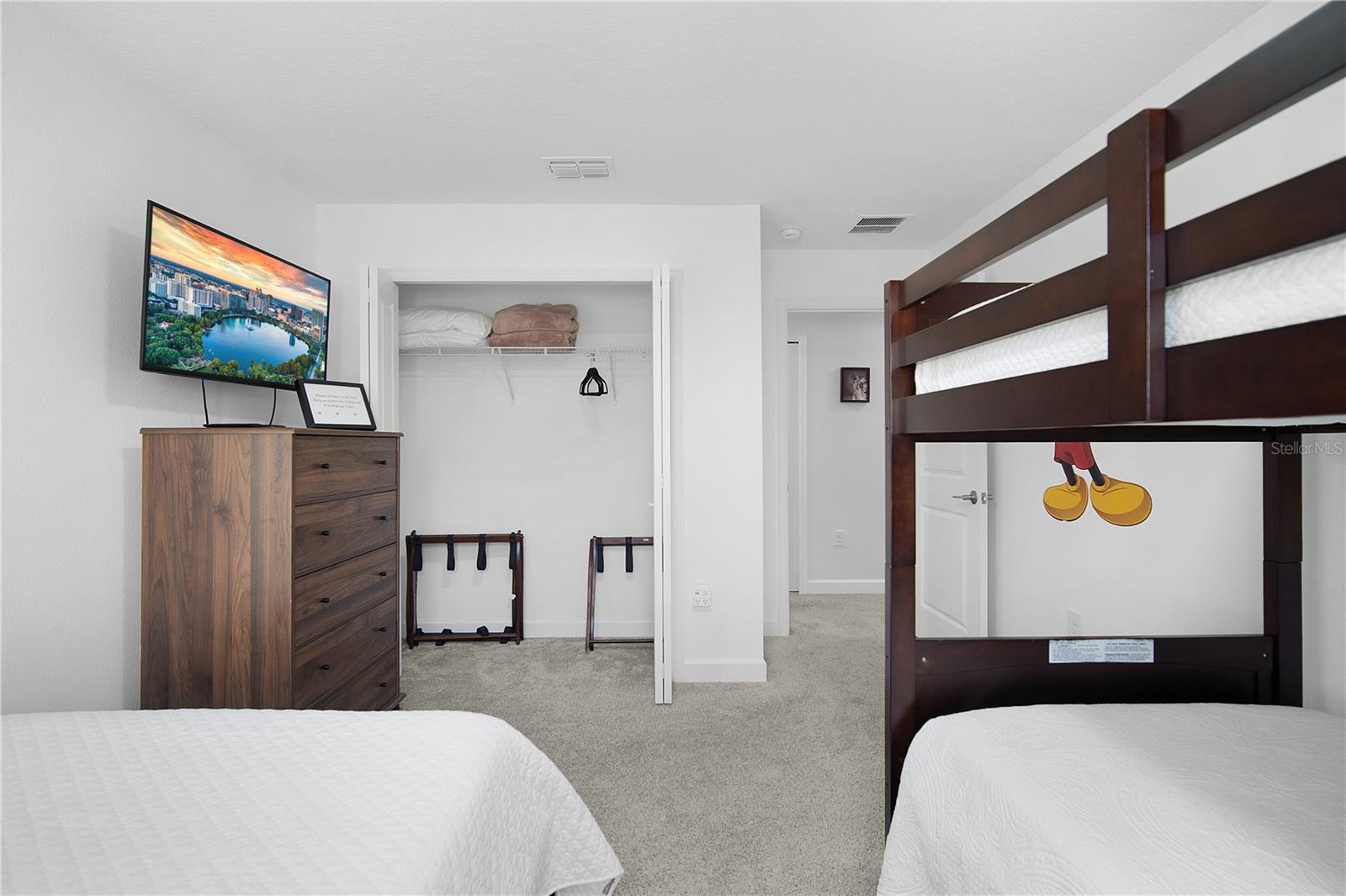 Image 26 of 50 For 1120 Challenge Drive