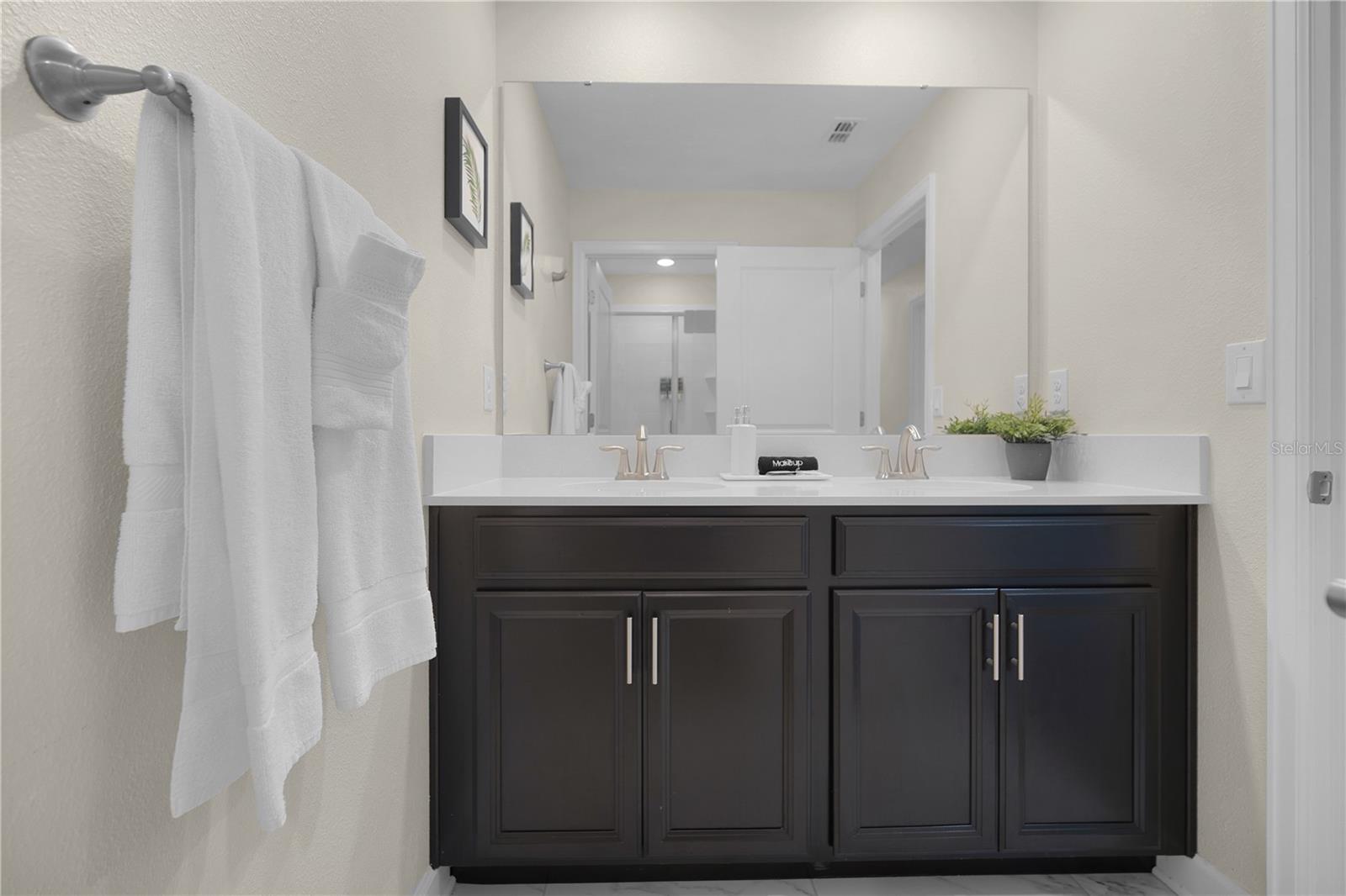 Image 30 of 50 For 1120 Challenge Drive