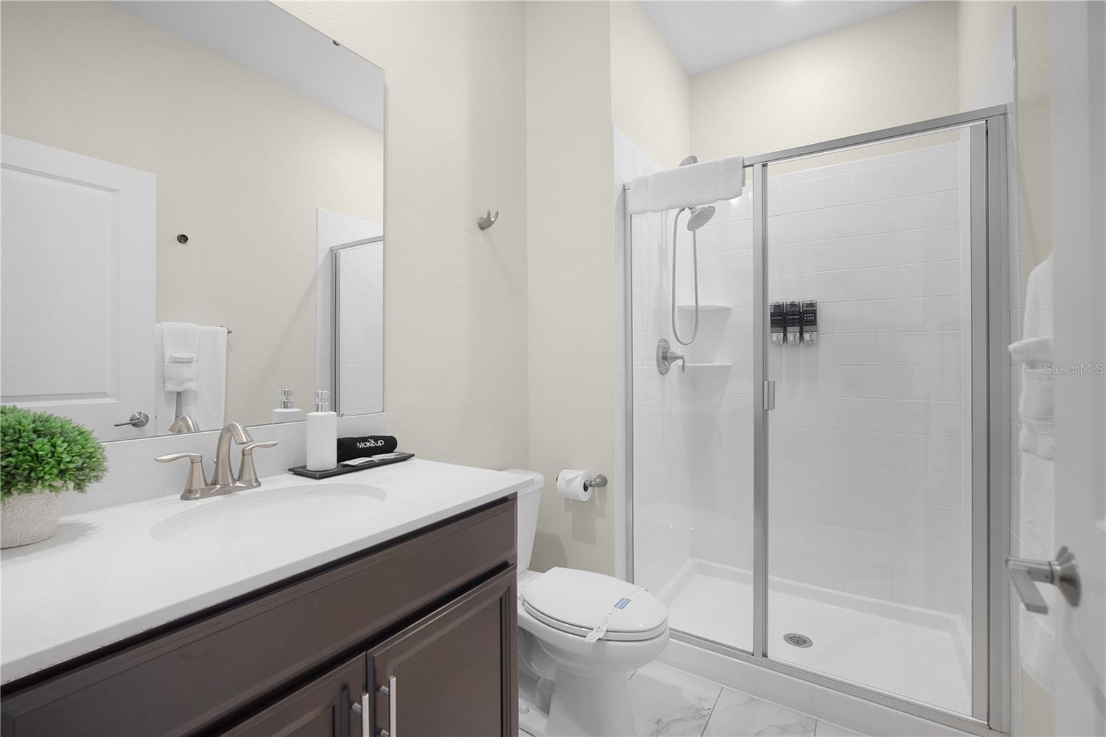 Image 8 of 50 For 1120 Challenge Drive