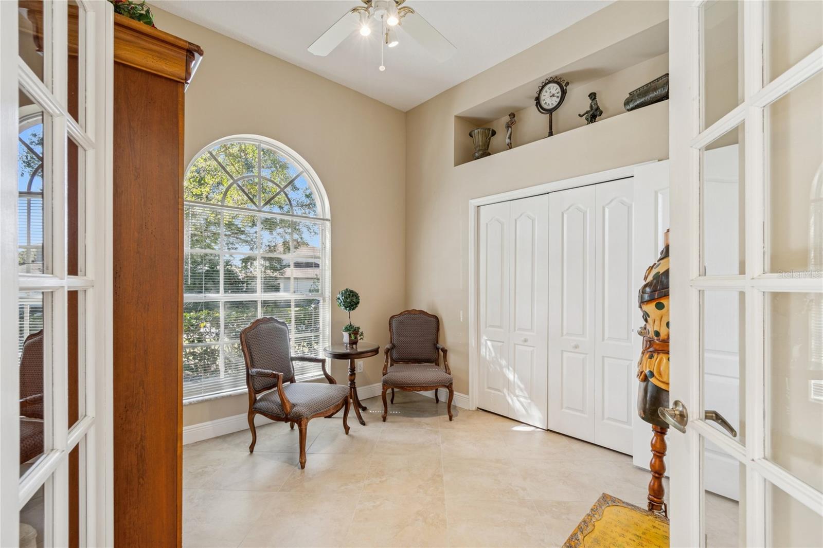 Image 18 of 97 For 569 Walden View Drive