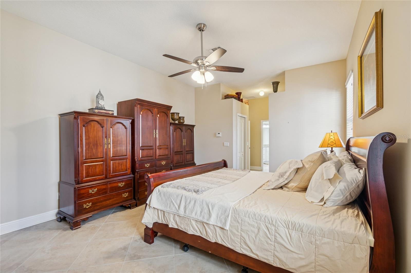 Image 28 of 97 For 569 Walden View Drive