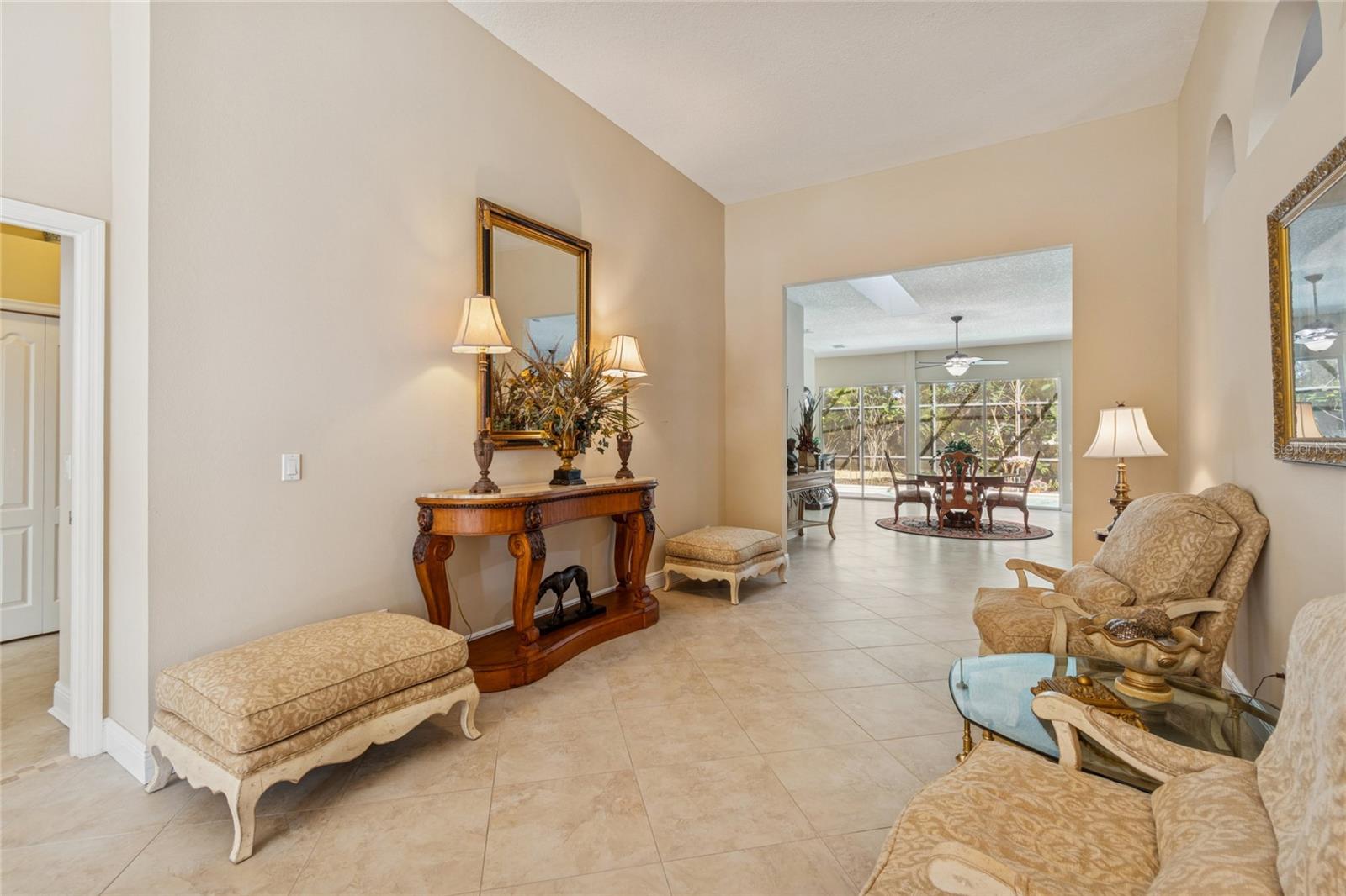 Image 31 of 97 For 569 Walden View Drive