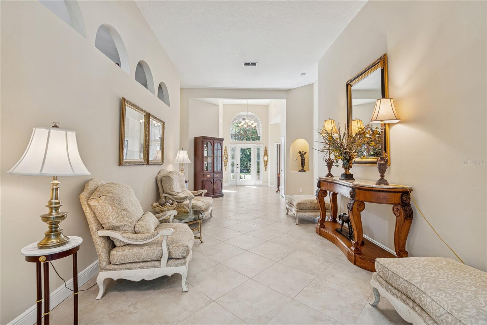 Image 33 of 97 For 569 Walden View Drive