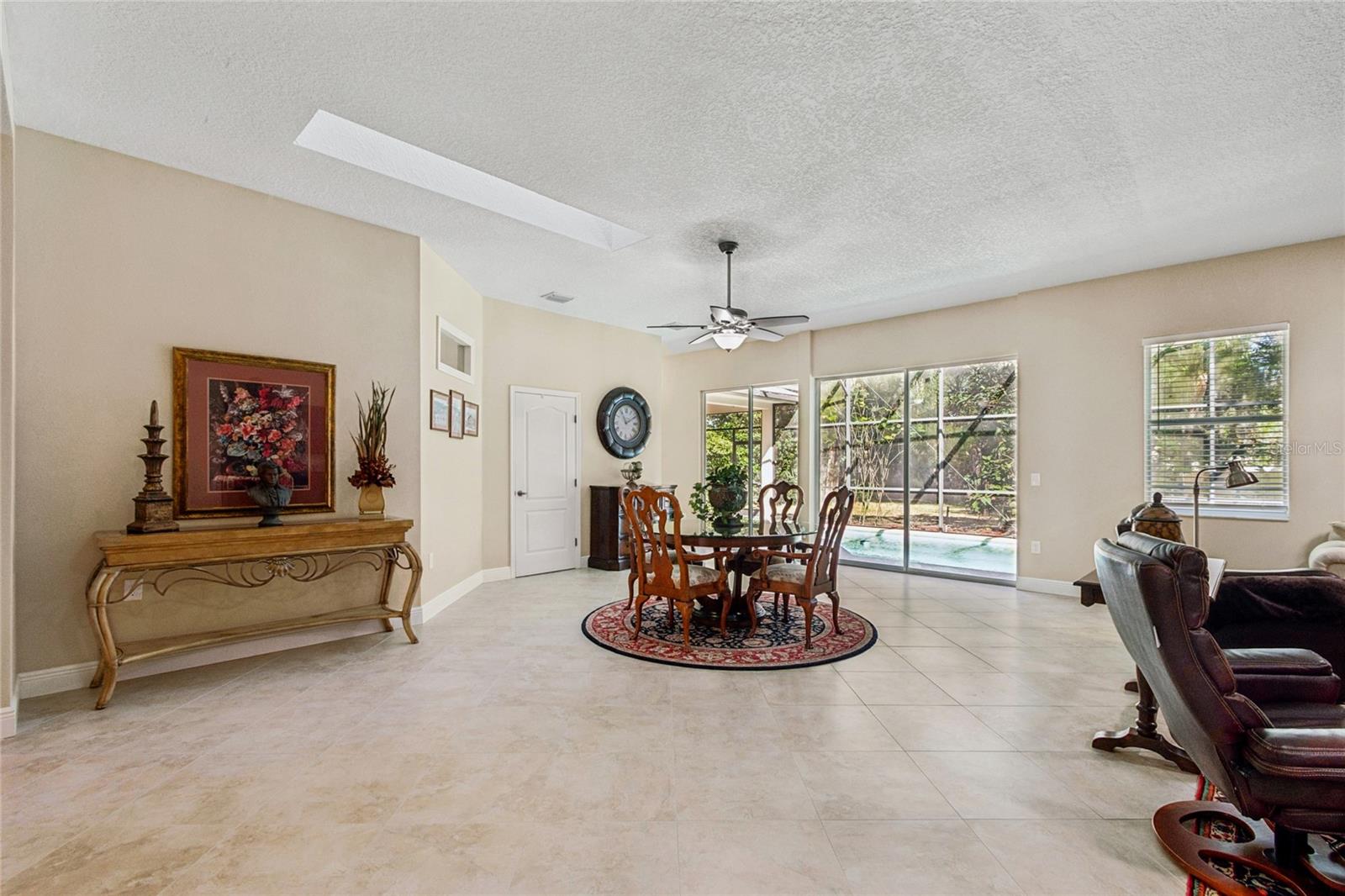 Image 35 of 97 For 569 Walden View Drive