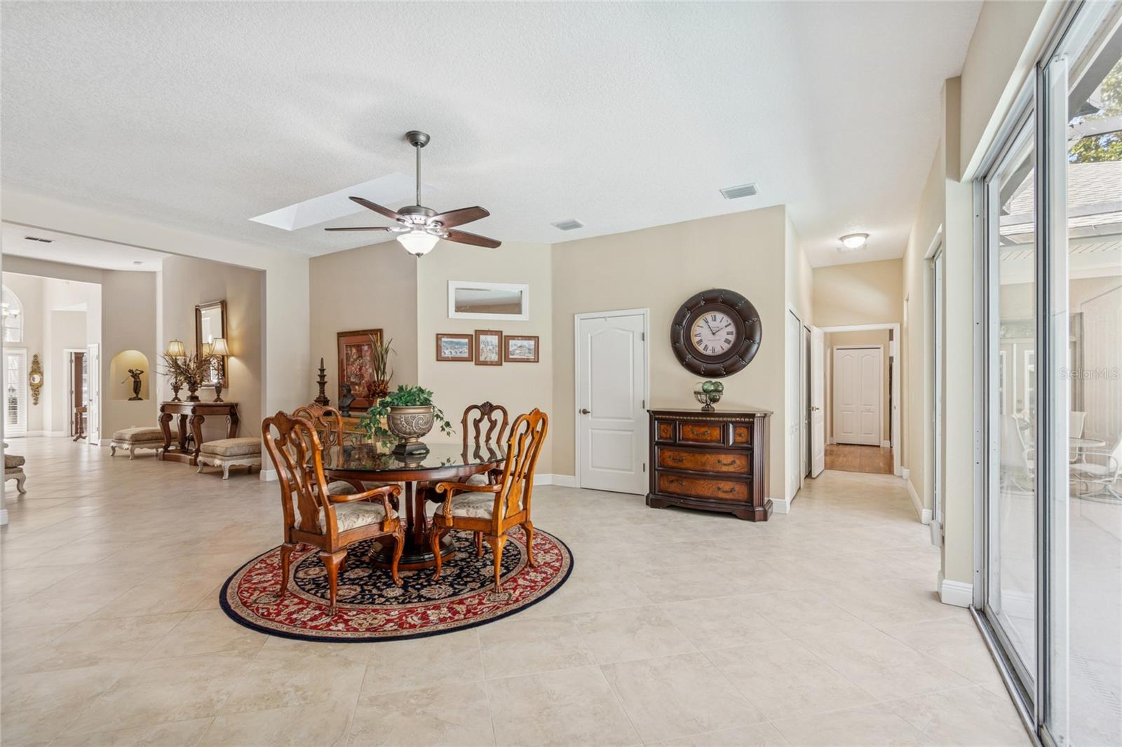 Image 37 of 97 For 569 Walden View Drive