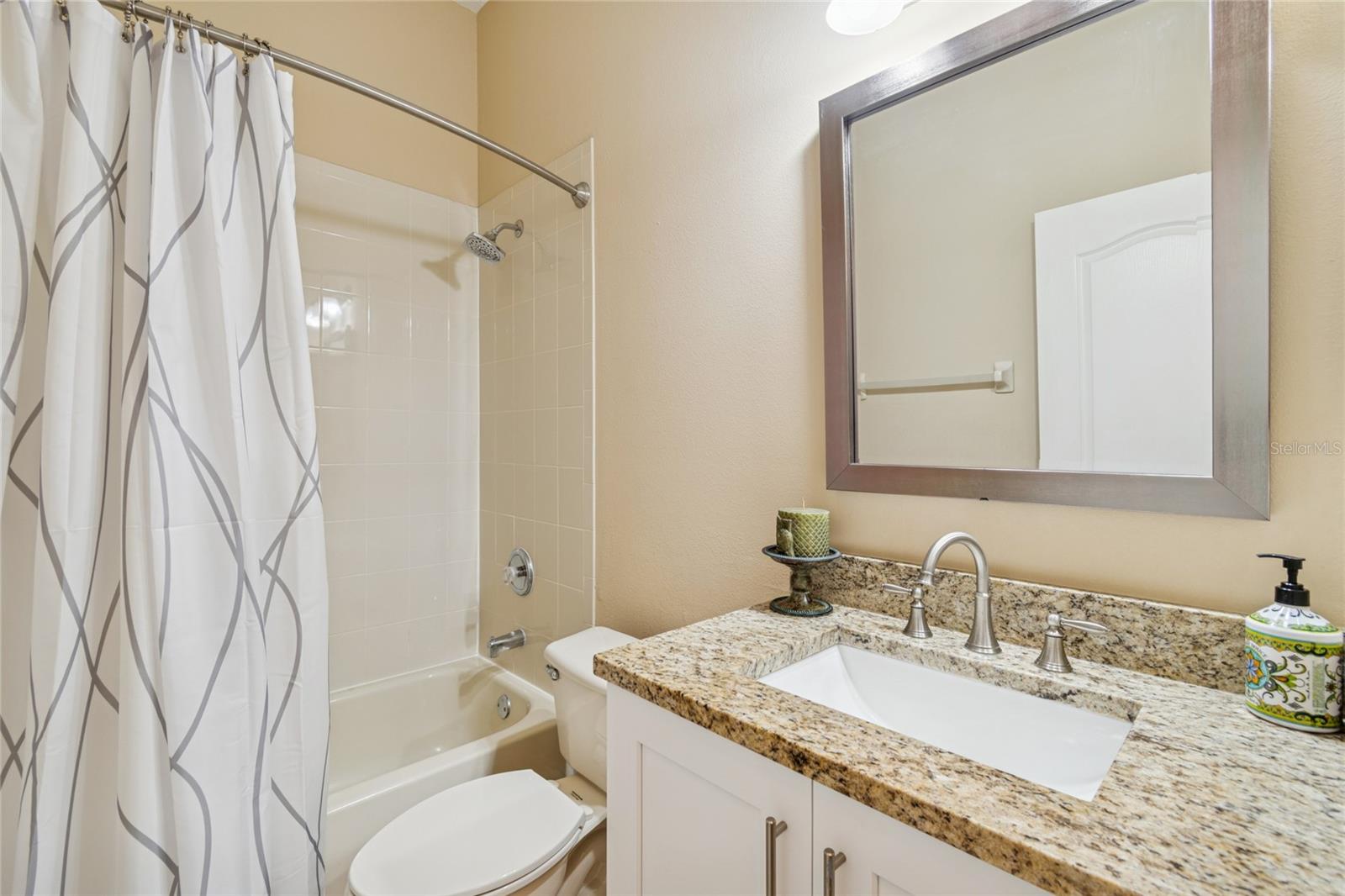 Image 47 of 97 For 569 Walden View Drive