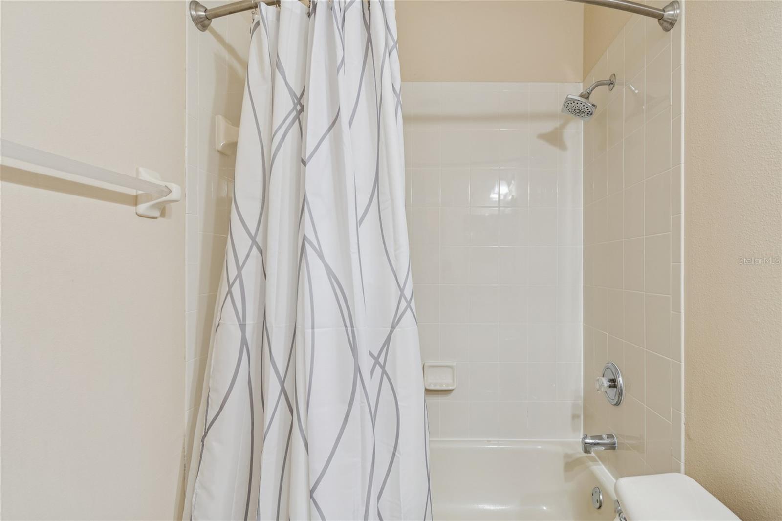 Image 48 of 97 For 569 Walden View Drive