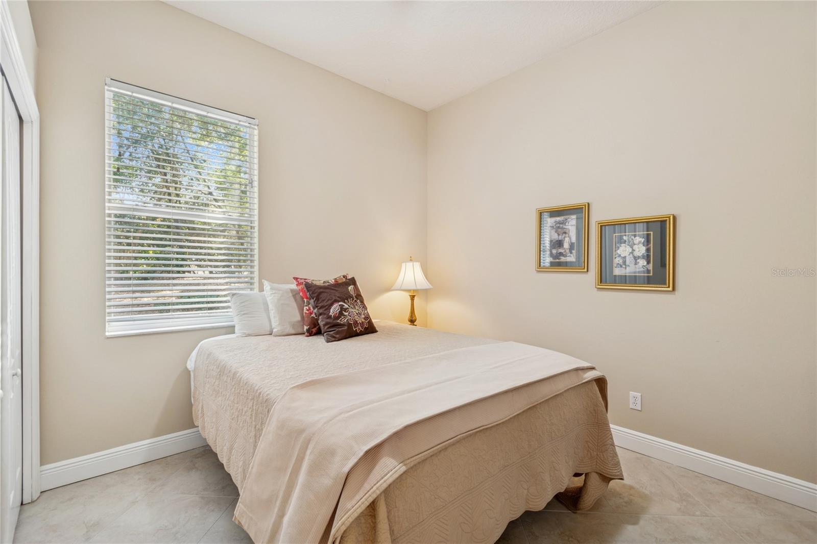 Image 49 of 97 For 569 Walden View Drive