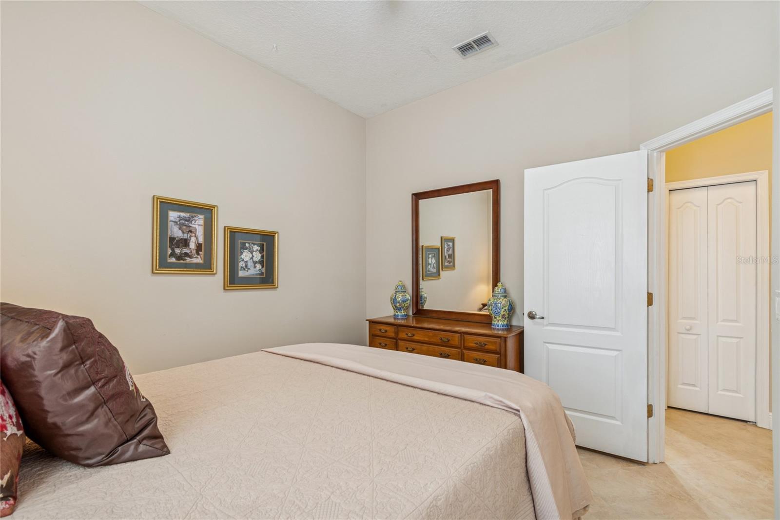 Image 51 of 97 For 569 Walden View Drive