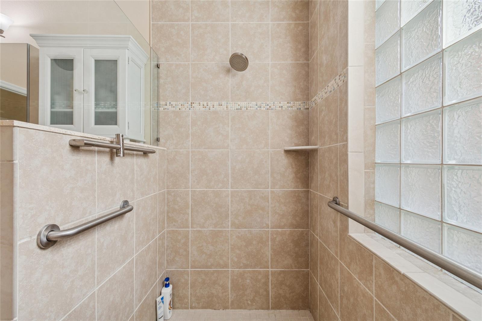 Image 60 of 97 For 569 Walden View Drive