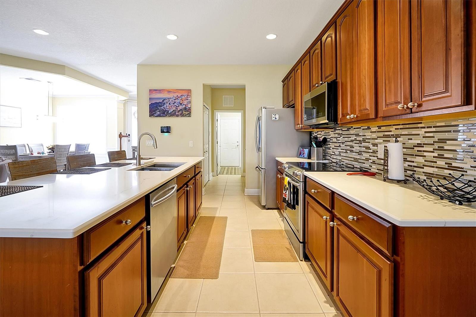 Image 9 of 36 For 8327 Riverdale Lane 8327