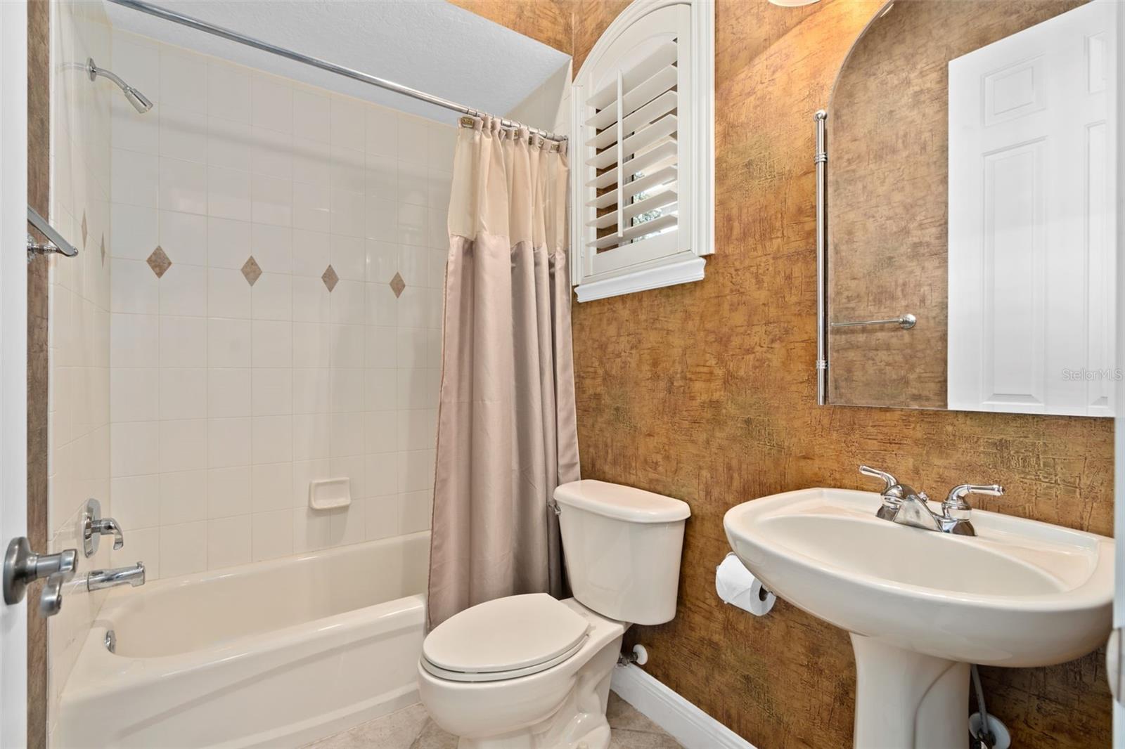 Image 39 of 71 For 1610 Conway Isle Circle