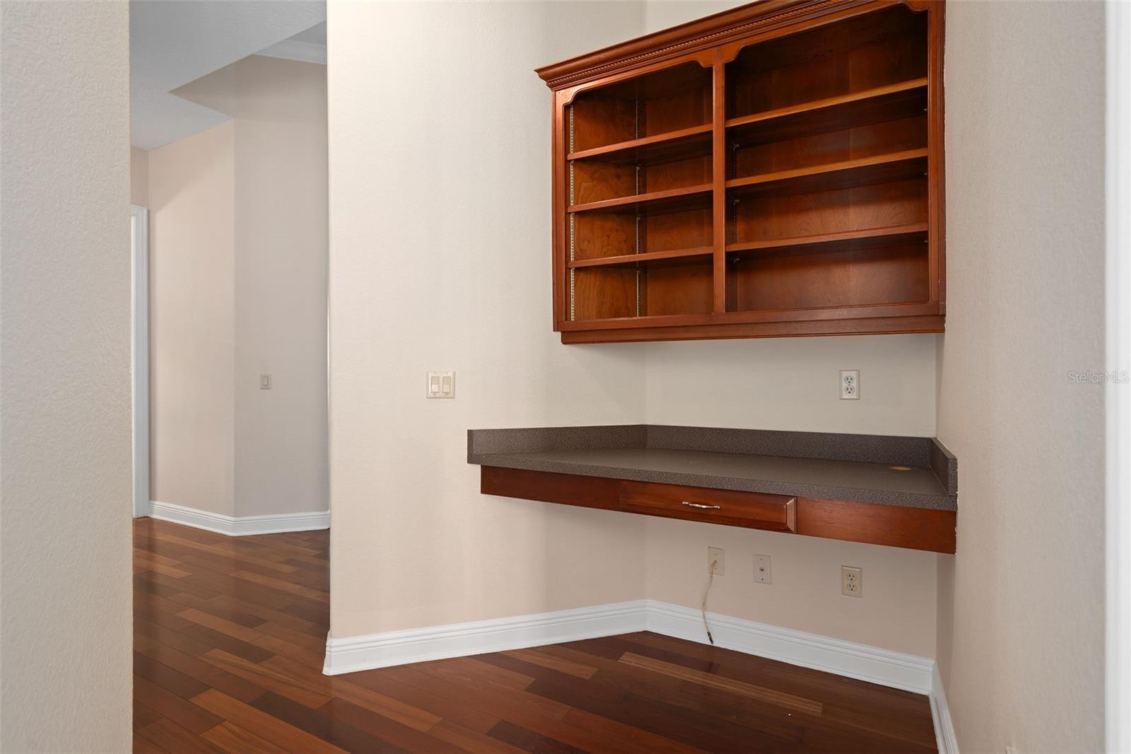 Image 41 of 71 For 1610 Conway Isle Circle