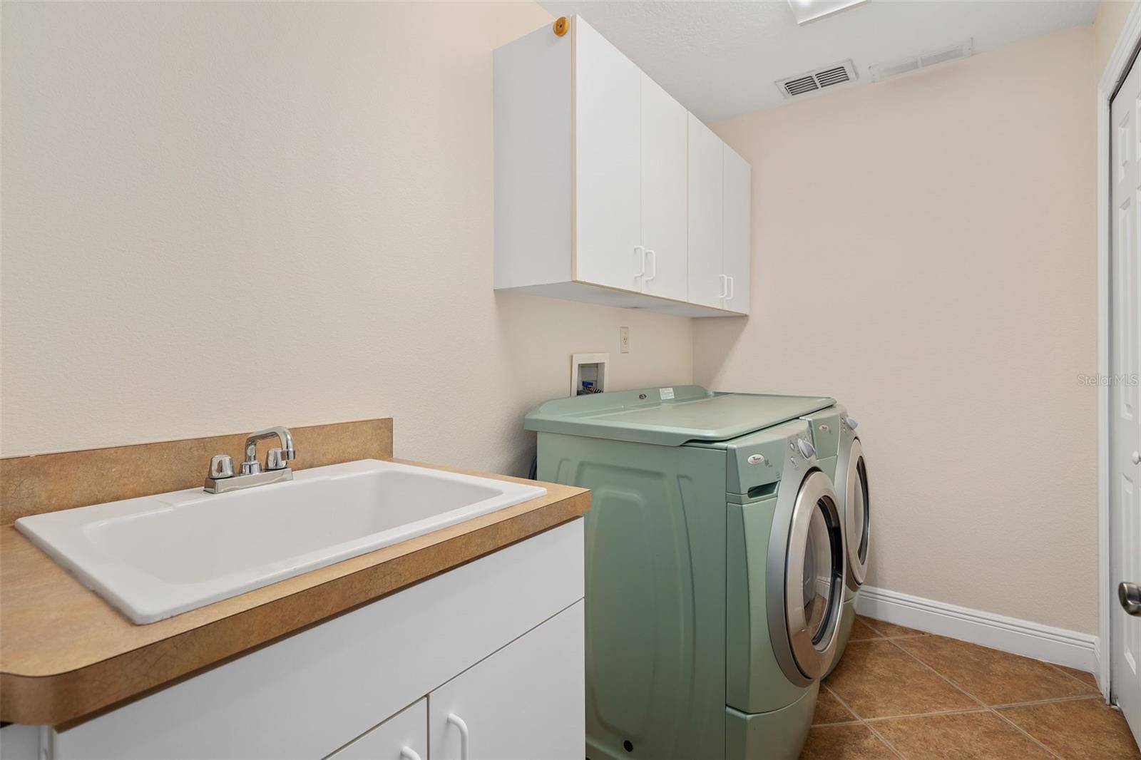 Image 56 of 71 For 1610 Conway Isle Circle