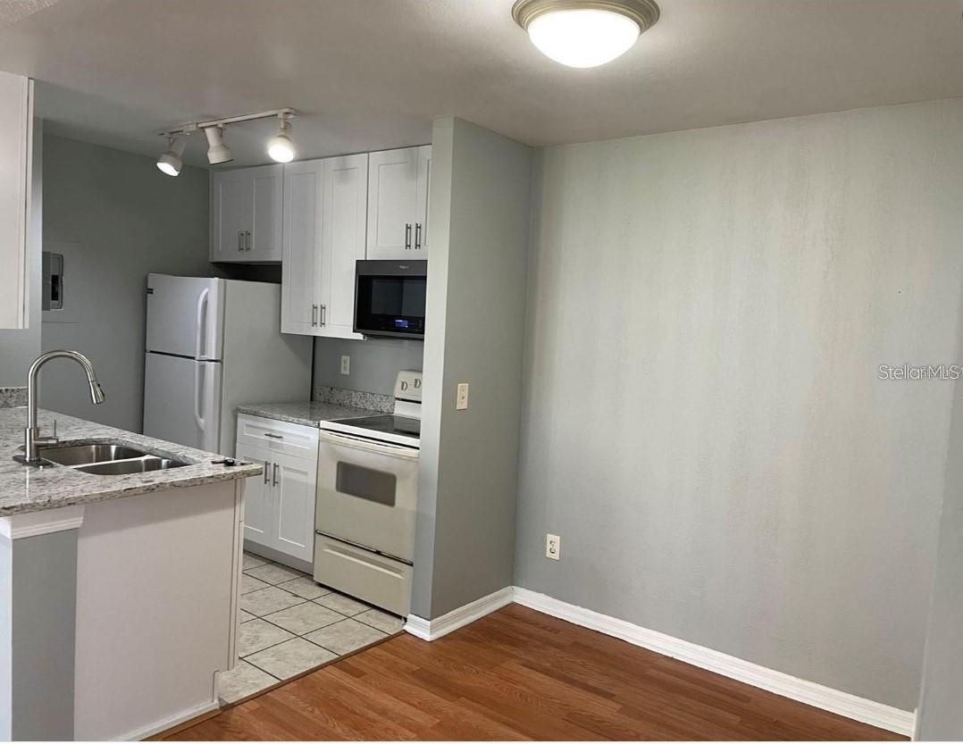 Image 3 of 10 For 6064 Westgate Drive 101