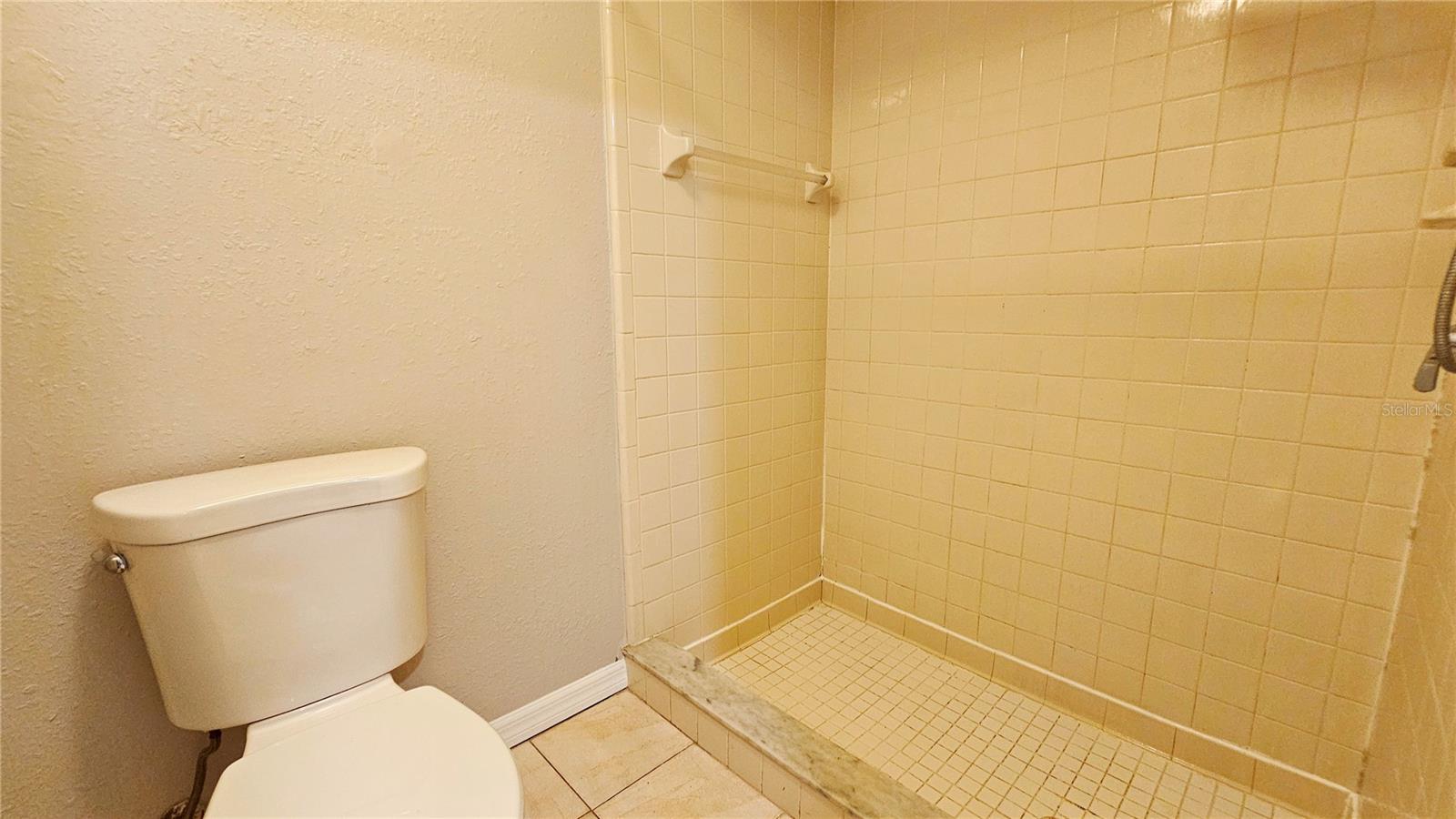 Image 17 of 41 For 7805 Sugar Brook Court 7805