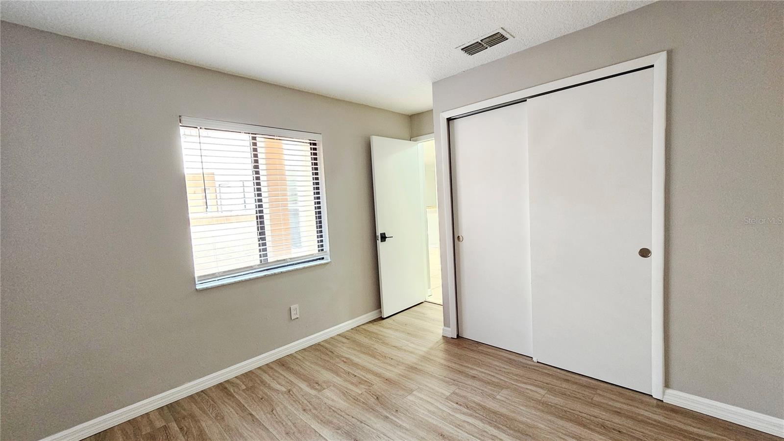 Image 20 of 41 For 7805 Sugar Brook Court 7805