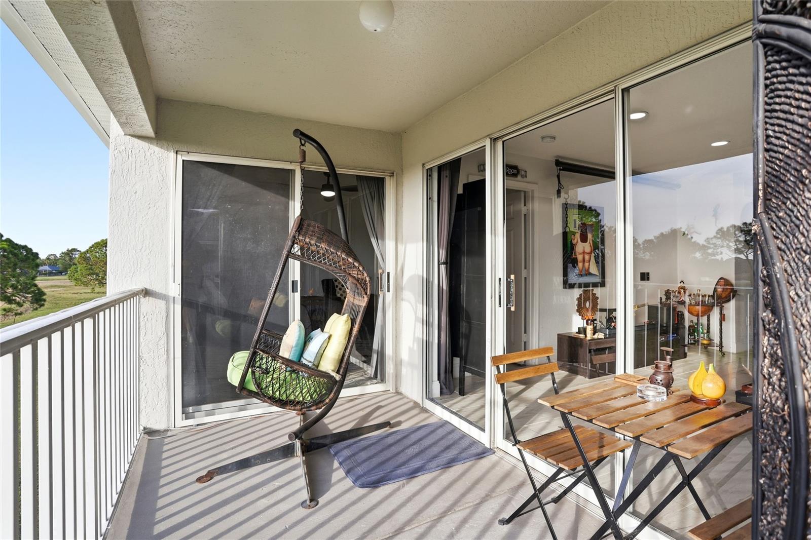 Image 35 of 48 For 13839 Fairway Island Drive 1132