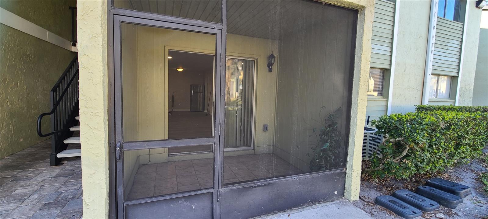 Image 18 of 29 For 914 Lake Destiny Road D