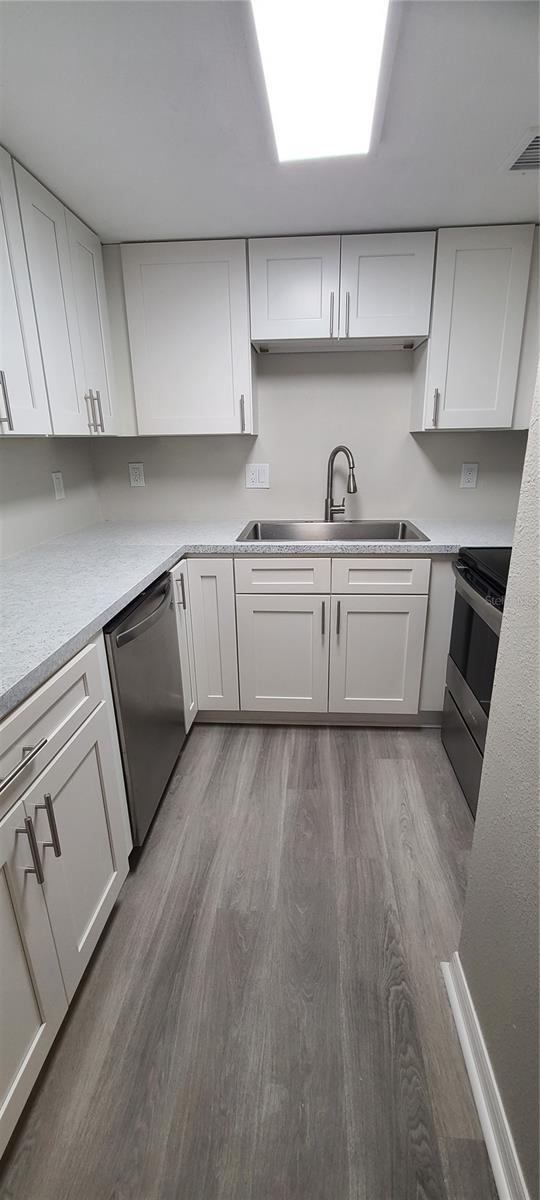 Image 7 of 29 For 914 Lake Destiny Road D