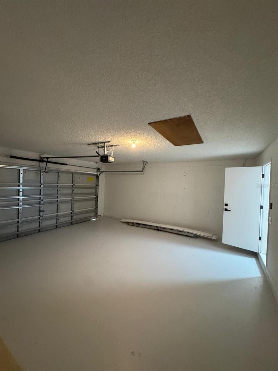 Image 16 of 42 For 1921 Emily Boulevard