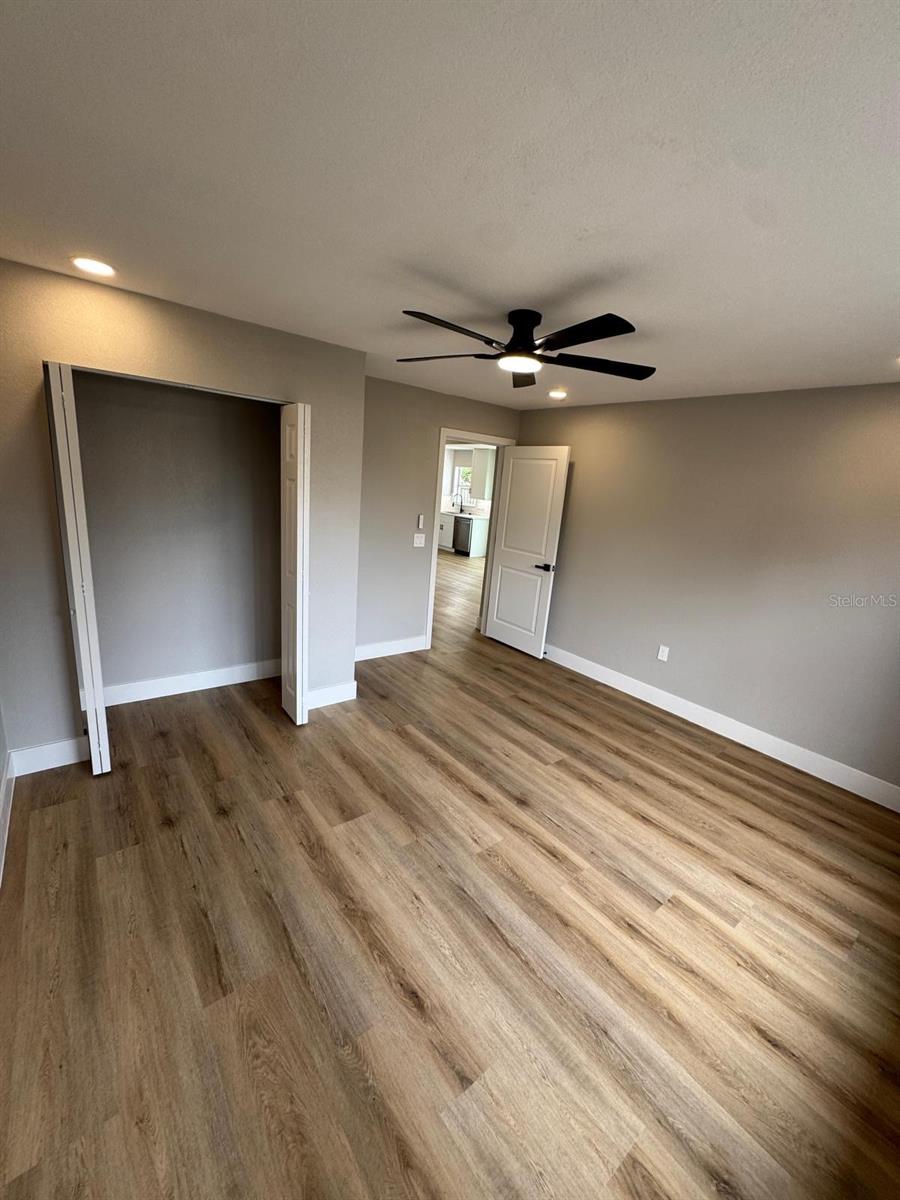 Image 20 of 42 For 1921 Emily Boulevard