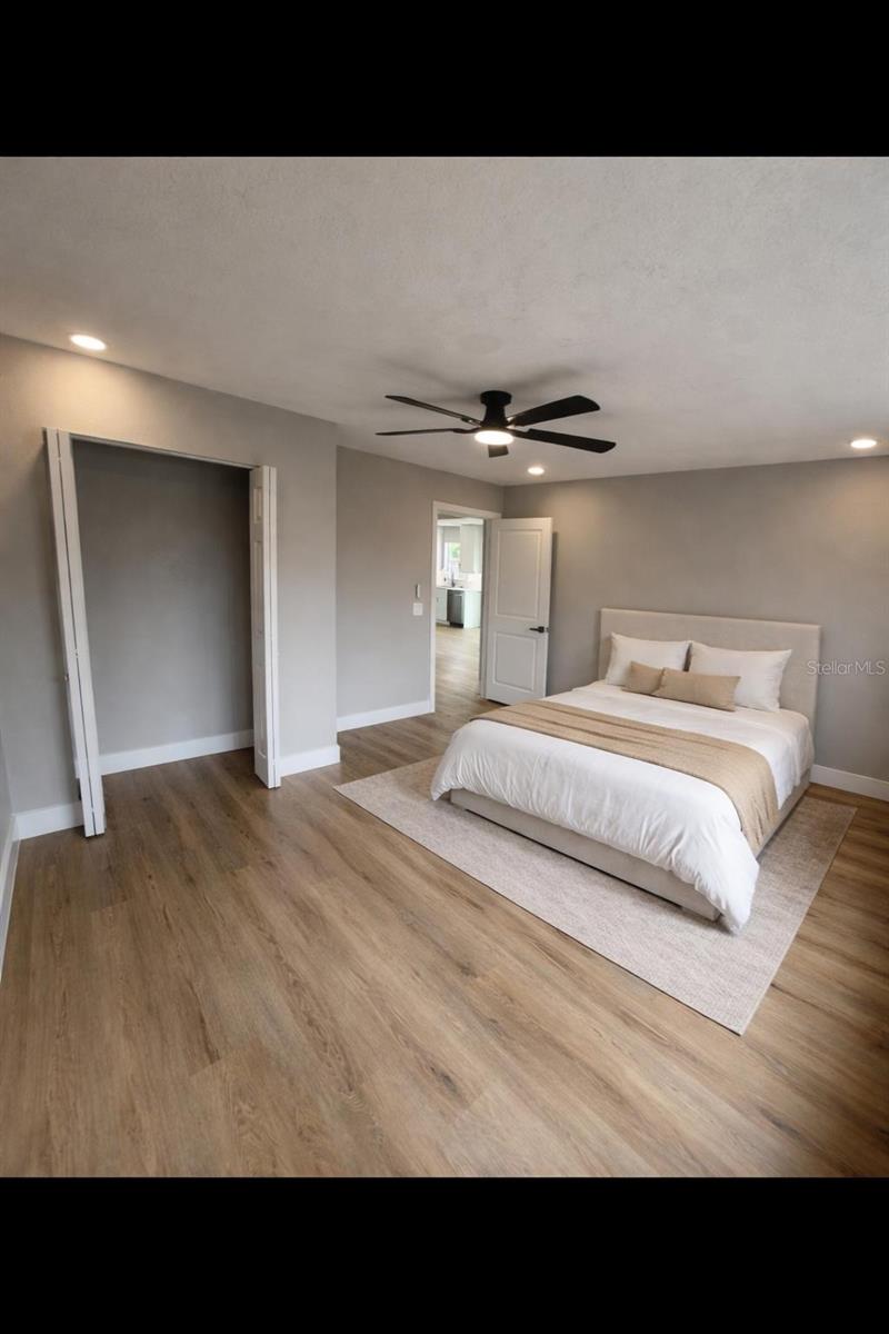 Image 39 of 42 For 1921 Emily Boulevard