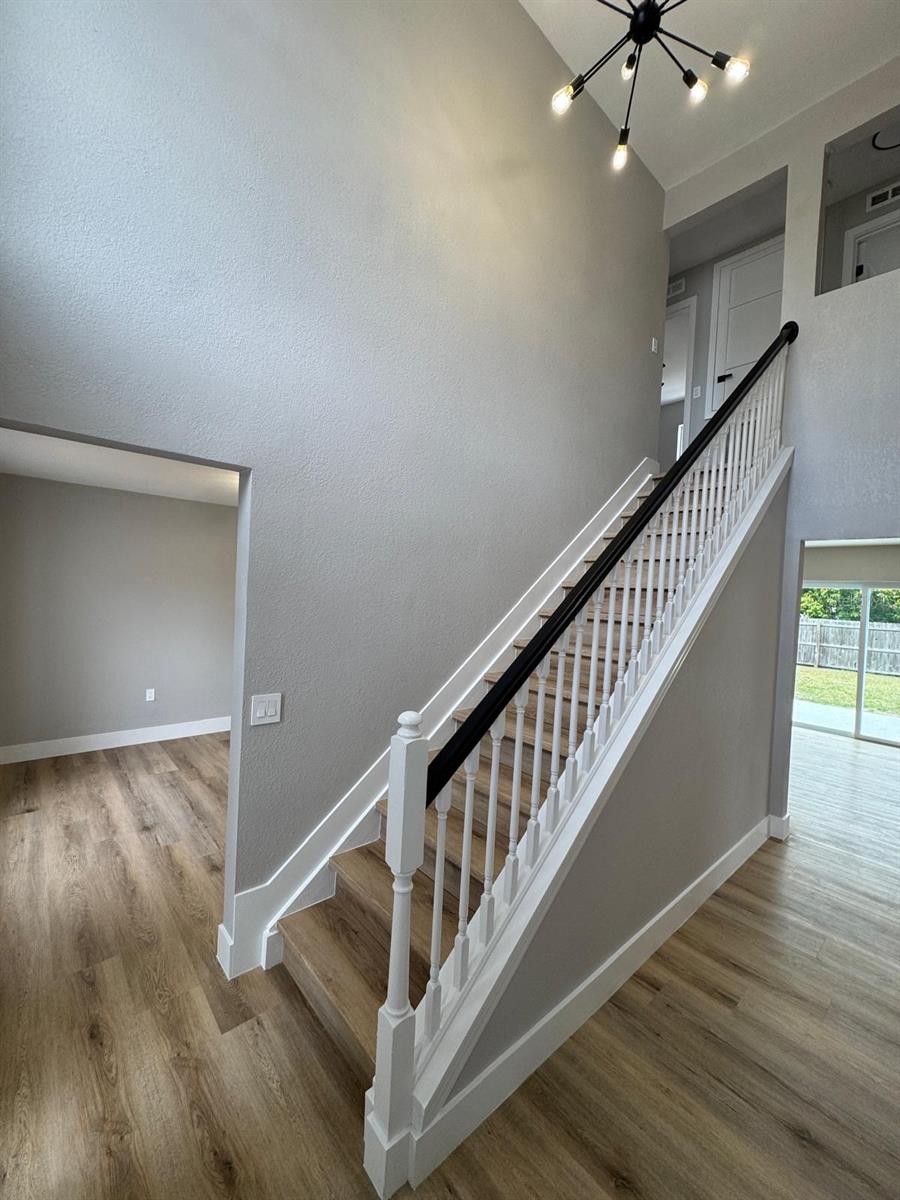 Image 4 of 42 For 1921 Emily Boulevard