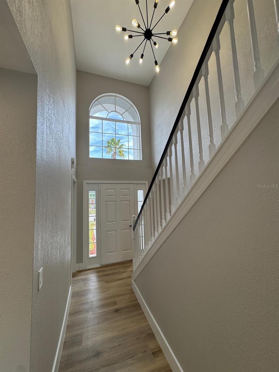 Image 6 of 42 For 1921 Emily Boulevard