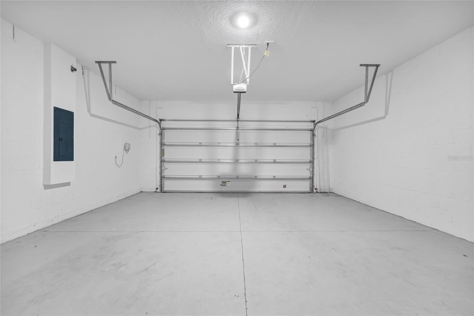 Image 12 of 64 For 9809 Introduction Way