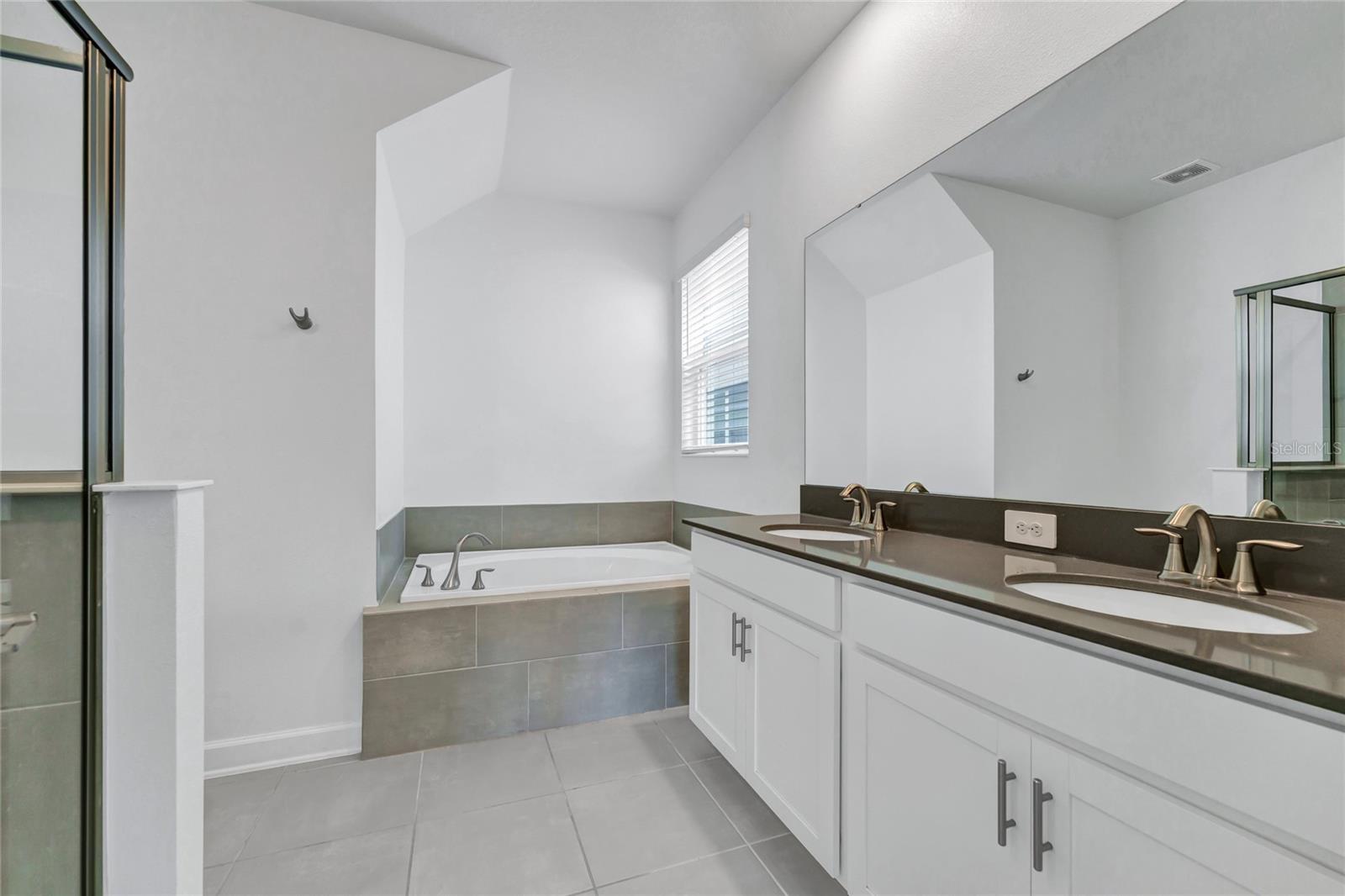 Image 16 of 64 For 9809 Introduction Way