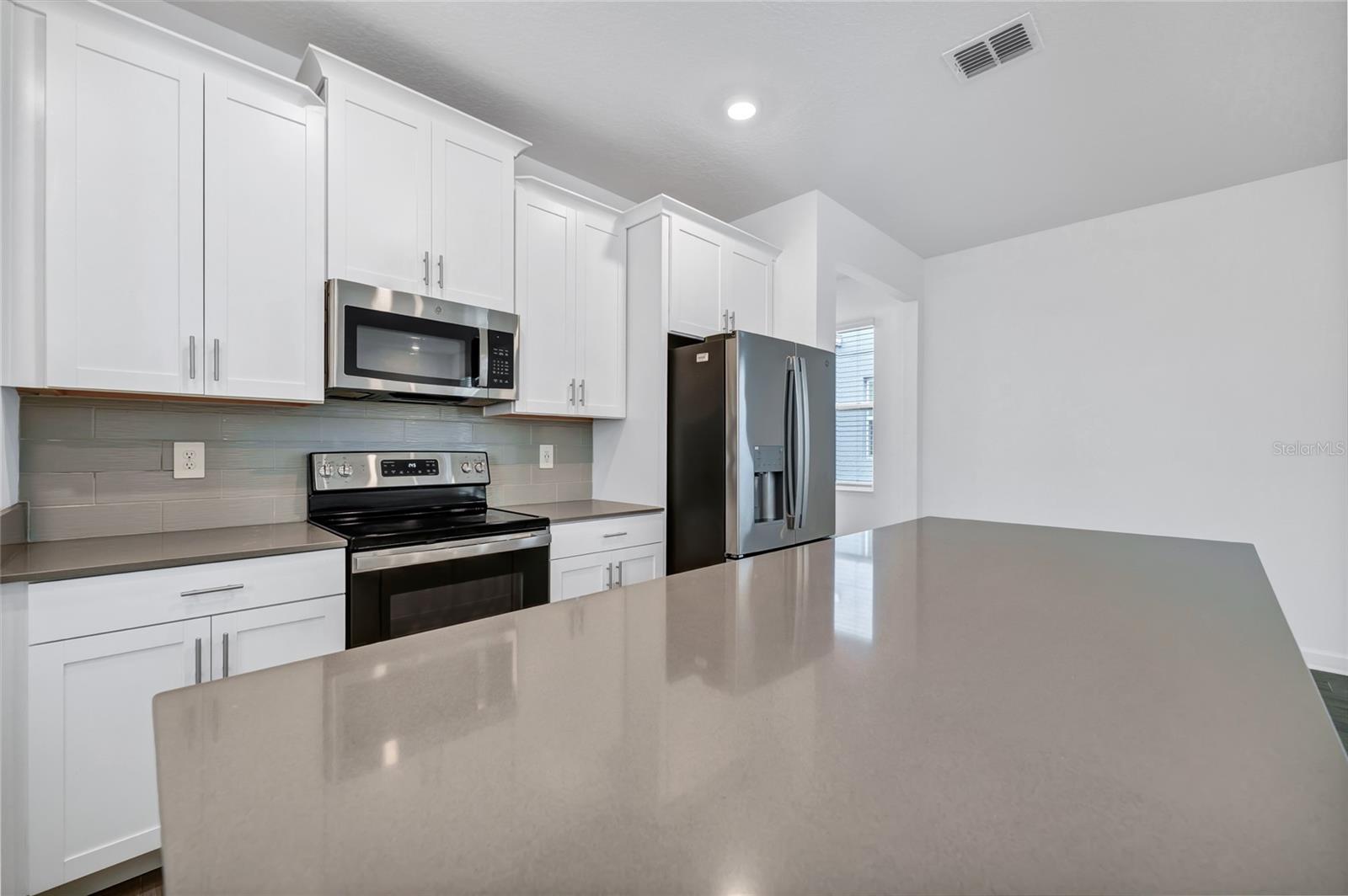 Image 8 of 64 For 9809 Introduction Way