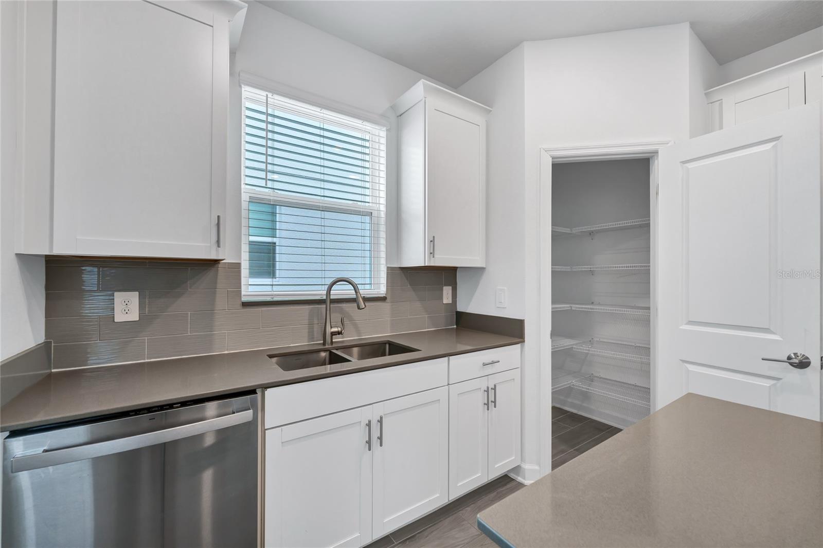 Image 9 of 64 For 9809 Introduction Way