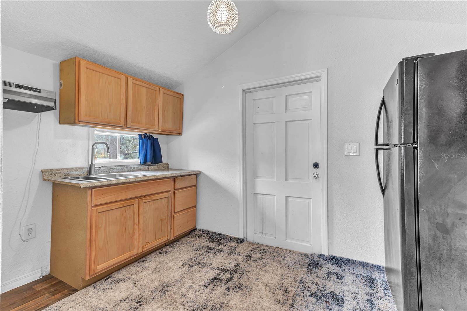 Image 21 of 23 For 2121 Woodland Drive